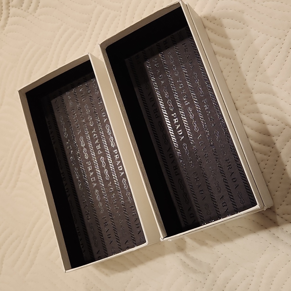 Authentic PRADA White Sunglasses Box - Picture 5 of 5